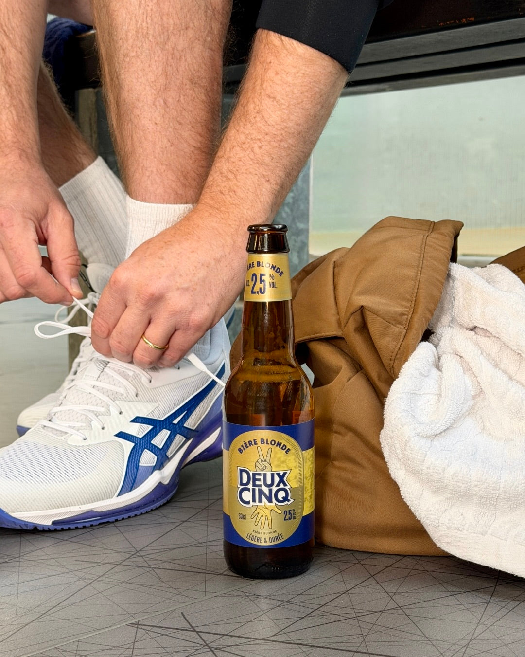 Bière-blonde-légère-sport-détente